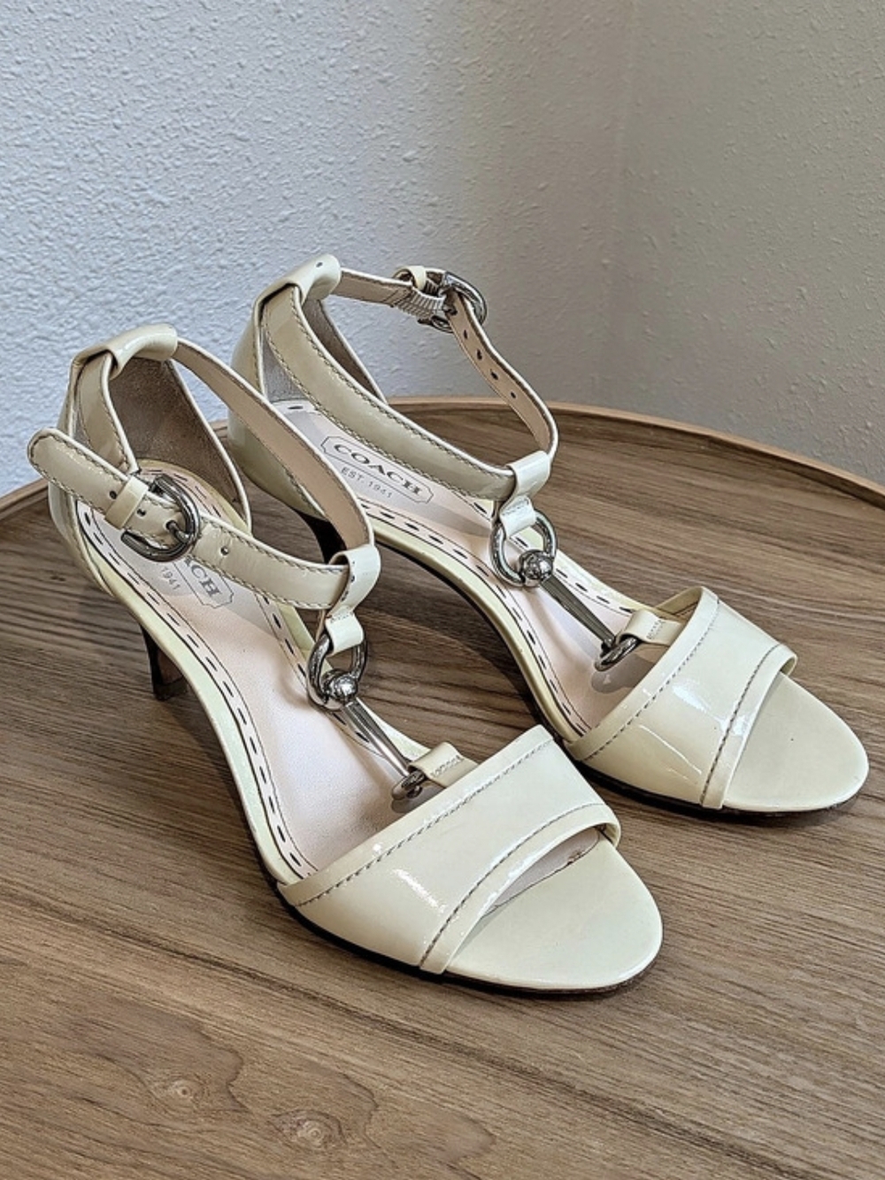 Coach Melodie Horsebit Kitten Patent Leather Heel Light Mint Green US 6 B